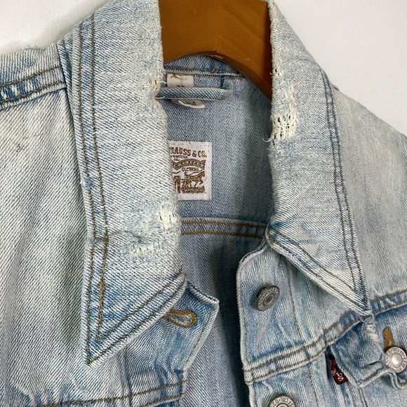 Levi Distressed Sleeveless Blue Jean Jacket sz MED - Picture 9 of 12